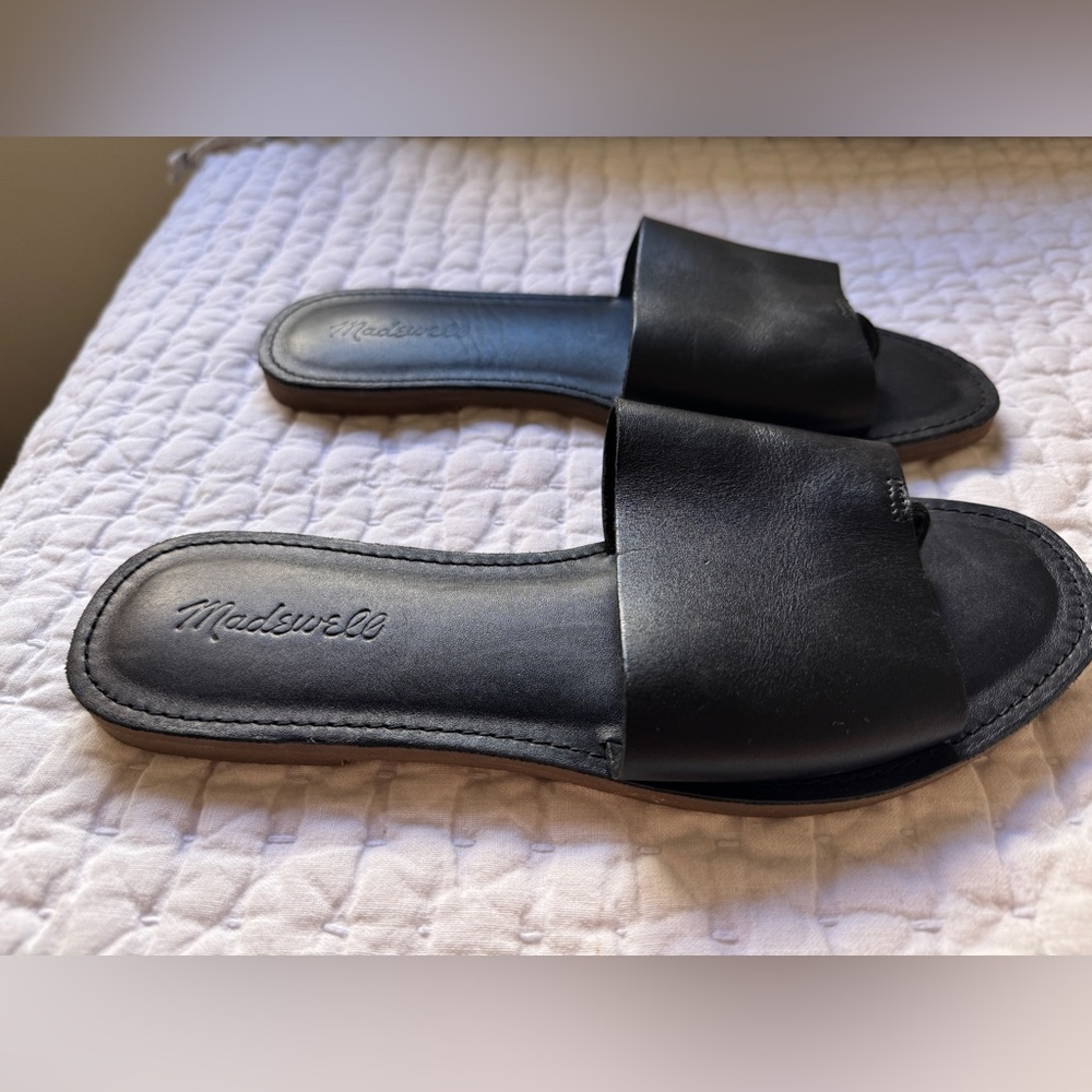 MADEWELL - BOARDWALK TRUE
POST SLIDE BLACK SANDAL